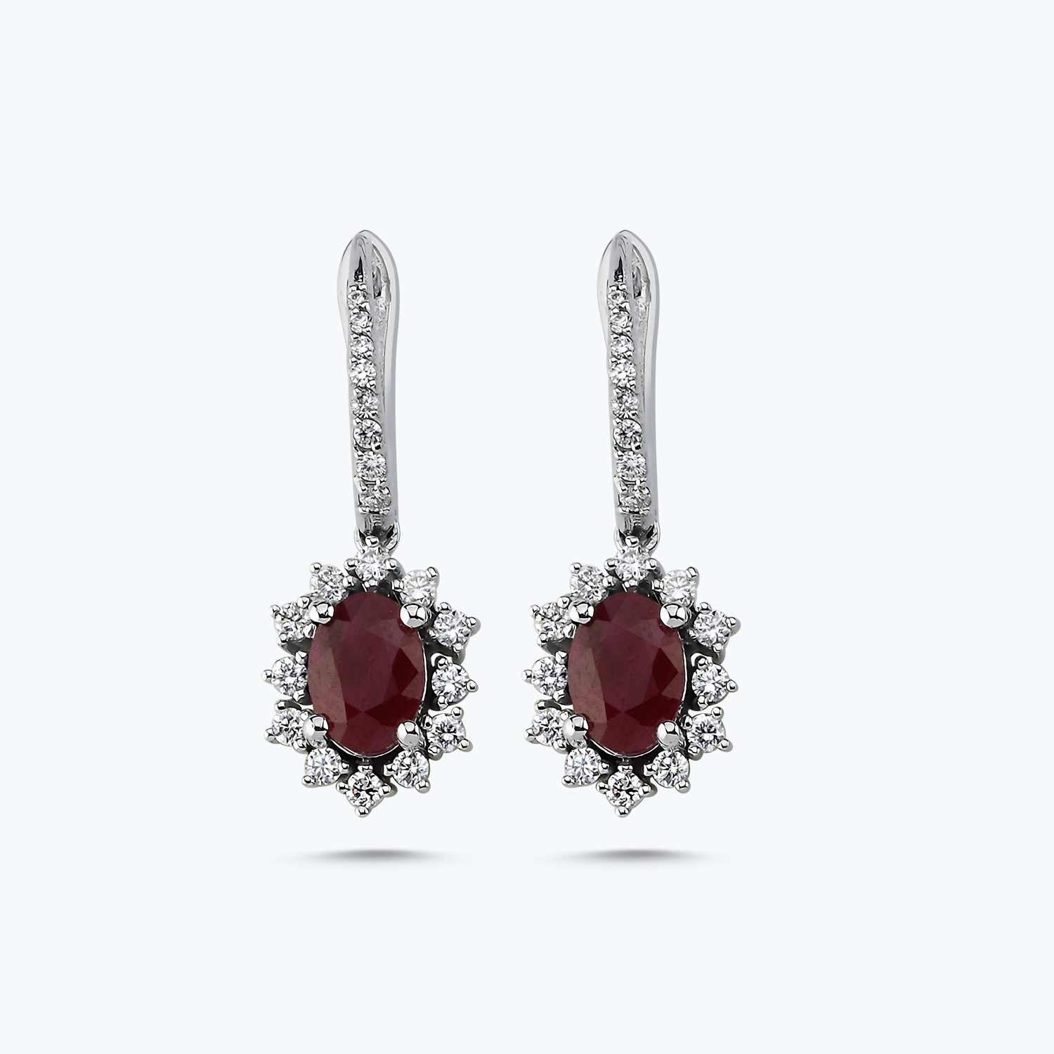 Pırlanta Yakut Oval Küpe